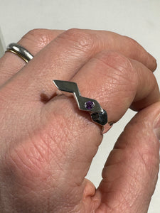 LIGHTNING BOLT RING WITH AMETHYST